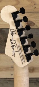  Charvel Warren DeMartini Artist Serisi San Dimas Akçaağaç Klavye Snakeskin Elektro Gitar