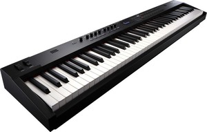  ROLAND RD-88 Siyah Dijital Taşınabilir Piyano